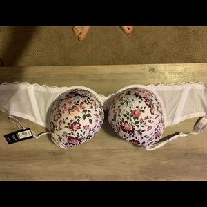 BNWT Torrid Bra
